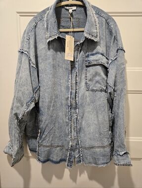 NWT BLUE VELVET Light Wash Denim Jacket/Shirt